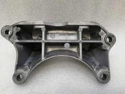MERCEDES-BENZ Mercedes SL R231 SL63 AMG Gearbox mount A2312400502 Transmission Holder — thumbnail 4