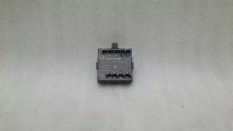 Mercedes GLE W166 front right door module A1669000015 door control unit front RE
