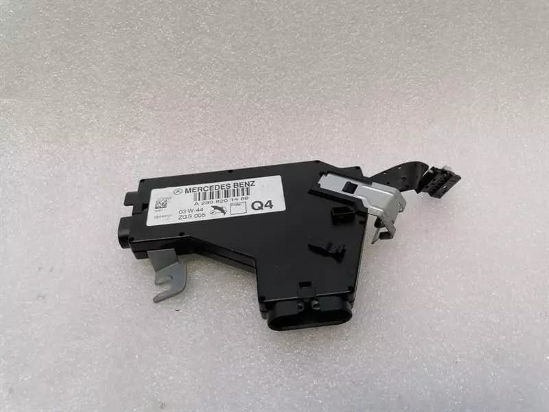 Mercedes SL R230 aerial / antenna A2308201489 antenna