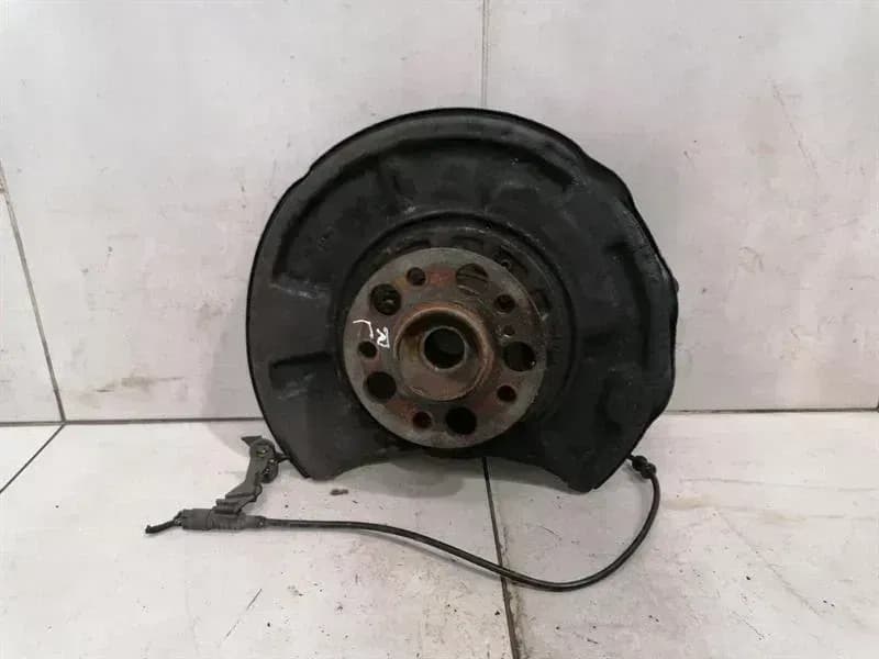 Mercedes SL R230 Left Rear Hub A2303505108 Wheel Bearing Housing Rear Left