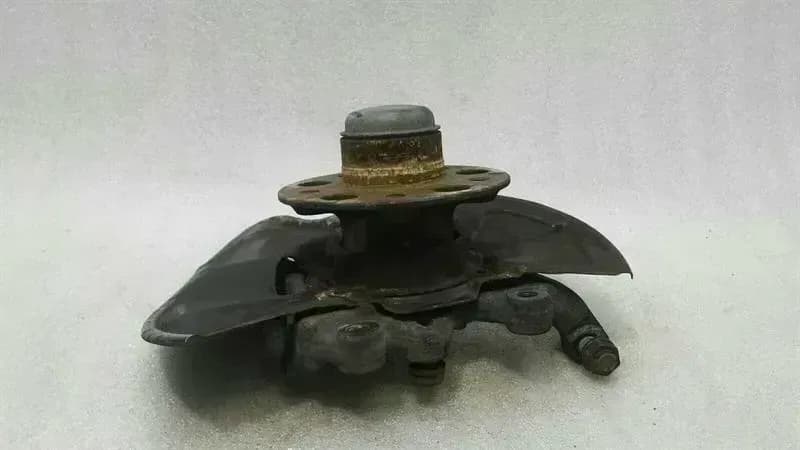 Mercedes SLK R171 Left Front Hub A2043320101 Wheel Bearing Housing Front Left 55