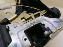 MERCEDES-BENZ Mercedes S-class W220 rear right door lock A2207307235 door lock rear right — thumbnail 4