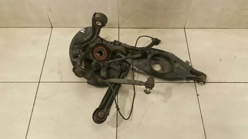 Mercedes SLK R171 RRH Hub A2033501408 Wheel Bearing Housing Rear Right Complete