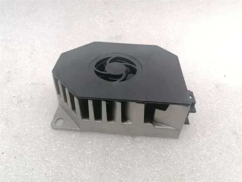 Mercedes E Class W211 Amplifier A2118705189 Amplifier LOGIC7 HK