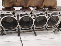 MERCEDES-BENZ MERCEDES S55 AMG M113 SUPERCHARGED V8 CYLINDER HEAD A1130105620 CYLINDER HEAD RHS — thumbnail 9