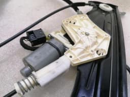 MERCEDES-BENZ Mercedes CLS W219 Right Front Door Winder A2197201046 Window Regulator Front Right — thumbnail 2
