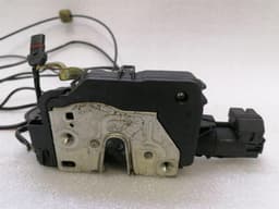 MERCEDES-BENZ MERCEDES CLK W209 DOOR LOCK FRH A2097201235 RIGHT HAND DRIVE RHD — thumbnail 7