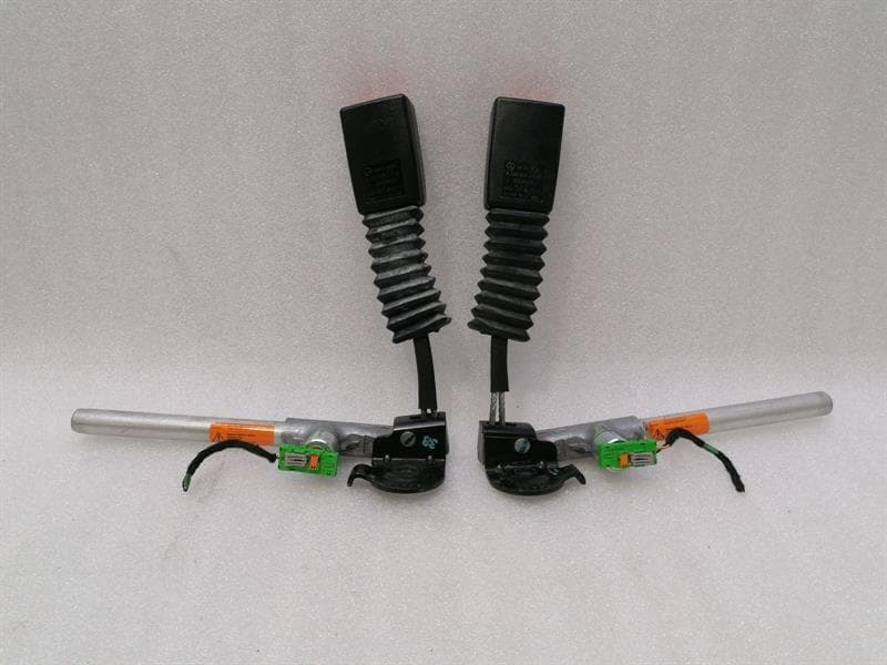 MERCEDES-BENZ Mercedes CLK W209 Convertible Rear Belt Buckle A2098600169 Belt Lock Set