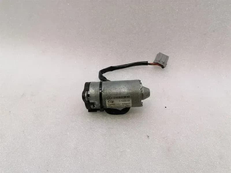 Mercedes SL R230 Seat Adjustment Motor A2158200542 Seat Actuator