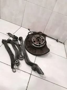 MERCEDES-BENZ Mercedes SL R230 Left Rear Hub A2303505108 Wheel Bearing Housing Rear LI M113 M275 — thumbnail 1
