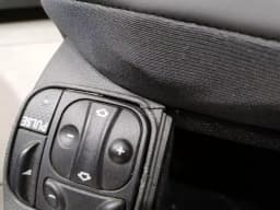 MERCEDES-BENZ AMG LOGO CREST MERCEDES E55 AMG W211 SEATS FRONT SEATS COOLED INTERIOR LEATHER — thumbnail 3