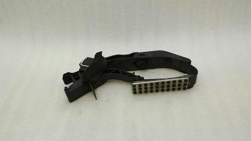 MERCEDES-BENZ Mercedes E Class W211 Gas Pedal (Electrical) A2033000604 Accelerator Pedal