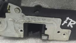 MERCEDES-BENZ Mercedes E W211 front right door lock A2117201435 door lock right keyless — thumbnail 3