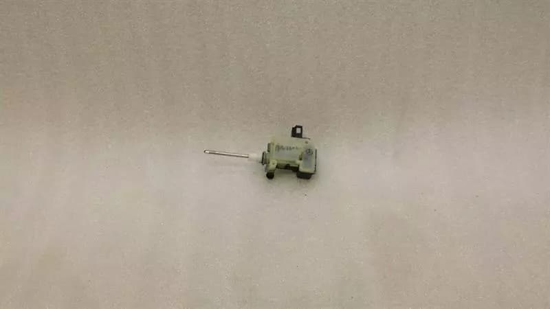 MERCEDES-BENZ Mercedes E Class W211 Fuel Cap Actuator A2038201997 Fuel Flap Actuator