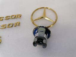 MERCEDES-BENZ Mercedes E55 Class W211 LOGO GOLDEN MB STAR GOLD AMG COMPRESSOR A2028800186 — thumbnail 3