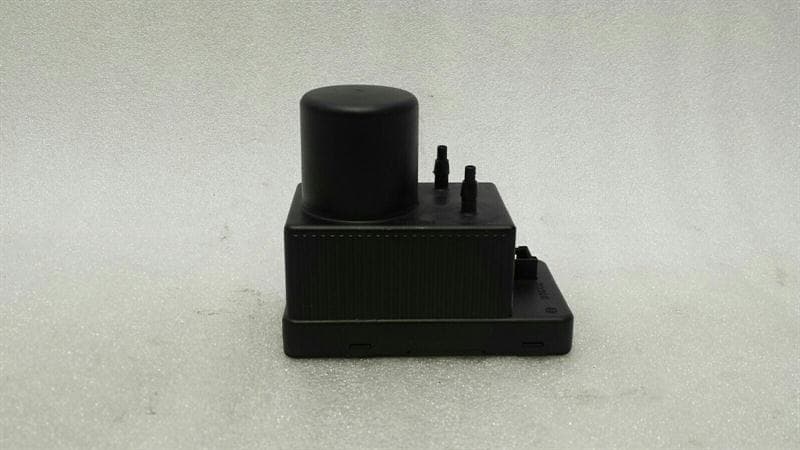 Mercedes E Class W211 Vacuum Pump A2038000048 Vacuum Pump