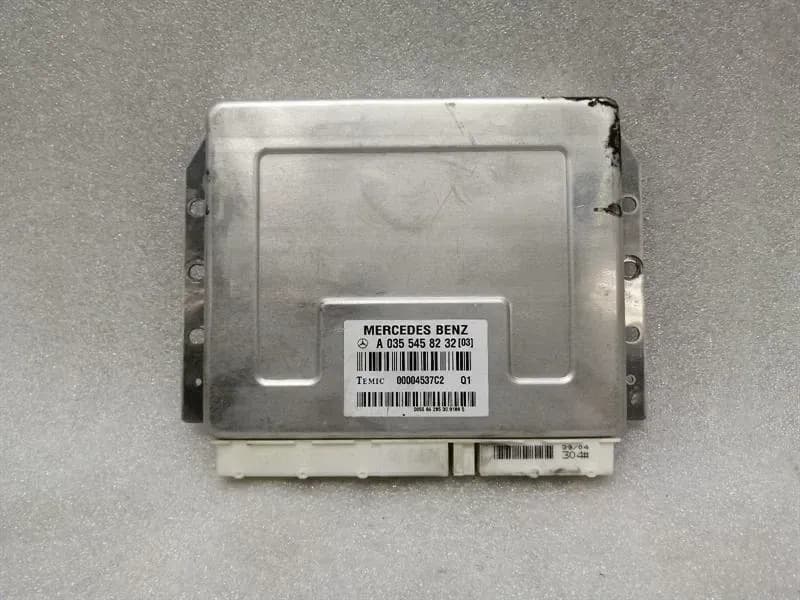 Mercedes CLS W219 Airmatic Electronic Module A0355458232 Control Unit Airmatics