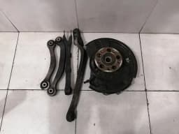 MERCEDES-BENZ Mercedes SL R230 Left Rear Hub A2303505108 Wheel Bearing Housing Rear Left — thumbnail 1