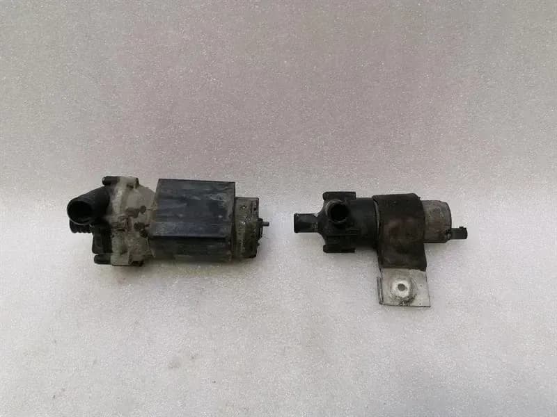 Mercedes SL R230 additional cooling pump A0005504883 coolant pump pump