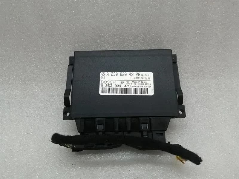Mercedes SL R230 Parktronic Parking Aid Control Unit A2308204926 PDC Module