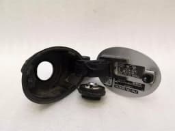 MERCEDES-BENZ Mercedes SL R230 fuel filler cap A2307570509 fuel cap fuel flap — thumbnail 6