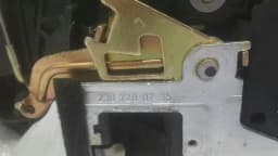 MERCEDES-BENZ Mercedes SL R230 left door lock A2307200735 door lock left keyless go SL55 — thumbnail 3