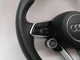 AUDI 2015-2019 AUDI R8 4S SPORT STEERING WHEEL 4S0419091F STEERING WHEEL 4S0880201G COMPLETE — thumbnail 3