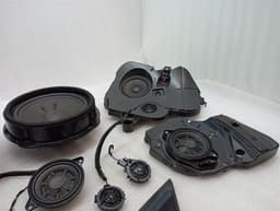 AUDI AUDI R8 4S PERFORMANCE SPEAKERS 8V0035415E BANG & OLUFSEN SPEAKERS SET SET — thumbnail 4