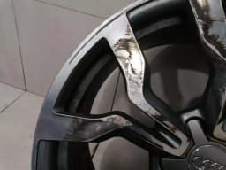 AUDI AUDI R8 TYPE 42 V10 5.2 SPYDER ALLOY WHEEL FRONT 420601025AM Alloy Wheel — thumbnail 3