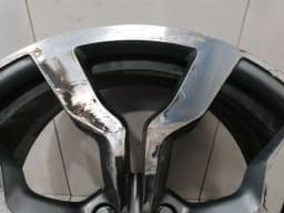 AUDI AUDI R8 TYPE 42 V10 5.2 SPYDER ALLOY WHEEL FRONT 420601025AM Alloy Wheel — thumbnail 4