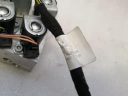 AUDI Audi R8 Type 42 V10 5.2 Spyder Hydraulic Valve 427871808 Hydraulic Valve — thumbnail 5