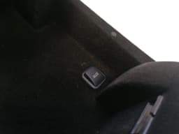 AUDI Audi R8 Type 42 V10 5.2 Spyder Armrest 420863075H Centre Armrest Armrest RHD — thumbnail 4