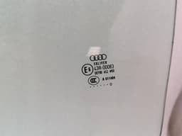 AUDI Audi R8 Type 42 V10 5.2 Spyder left front door glass 420845201A door window left — thumbnail 8