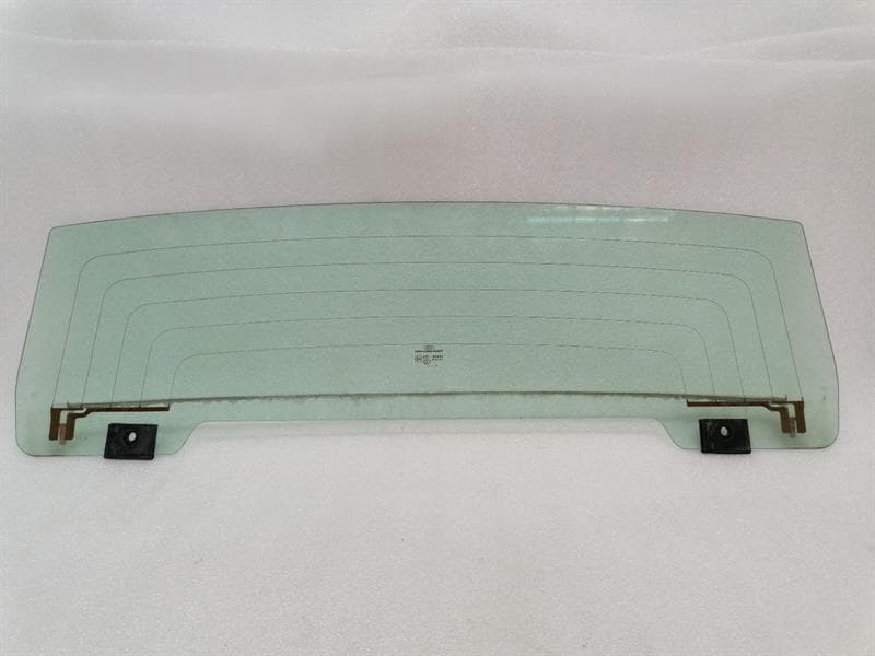 AUDI Audi R8 Type 42 V10 5.2 Spyder Rear Screen 427845501A Rear Window