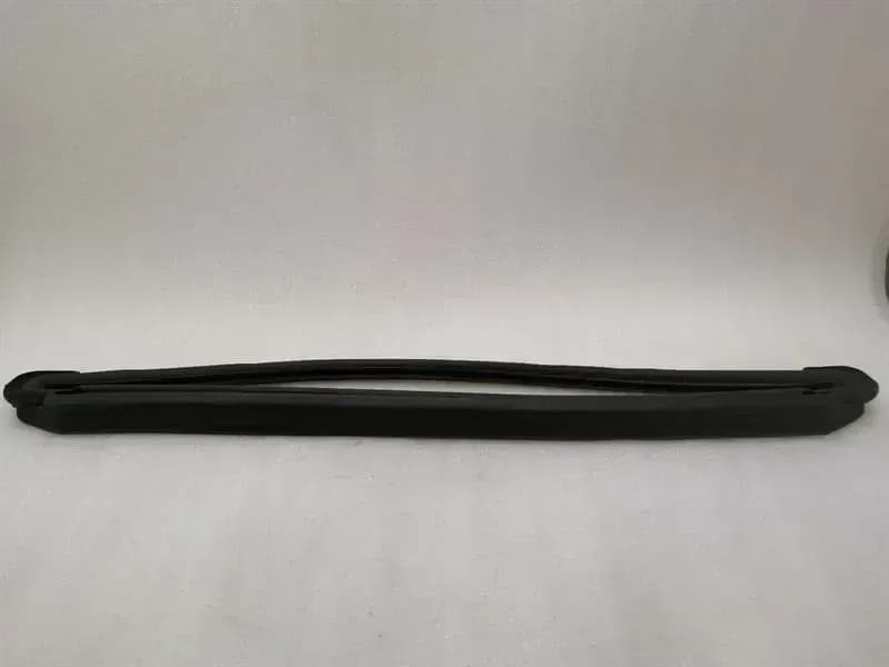 AUDI Audi R8 Type 42 V10 5.2 Spyder Rear Screen Seal 427845121 Rear Seals