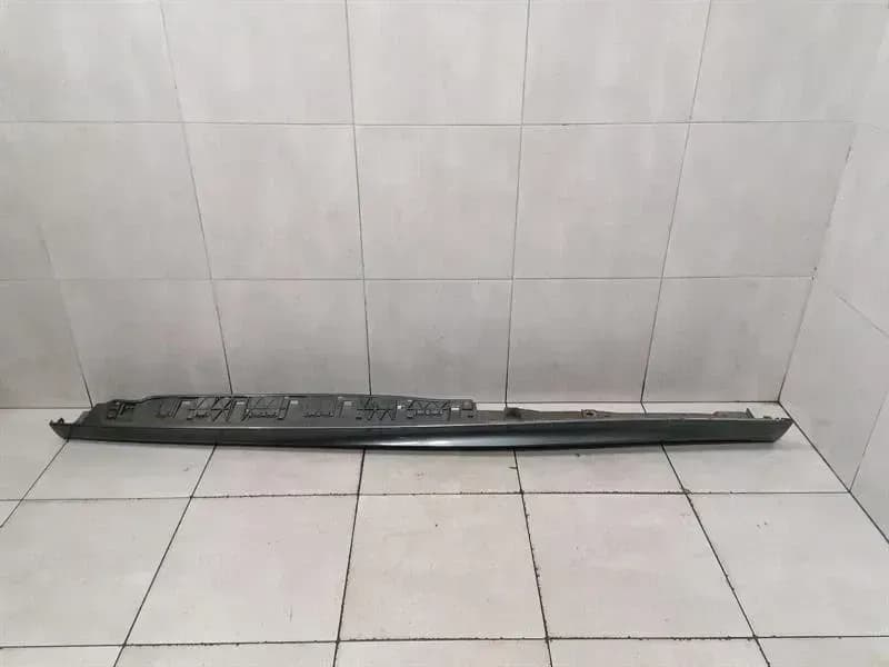 AUDI Audi R8 Type 42 V10 5.2 Spyder Side Skirt 420853855B Left Side Skirts