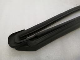 AUDI Audi R8 Type 42 V10 5.2 Spyder Rear Screen Seal 427845121 Rear Seals — thumbnail 2
