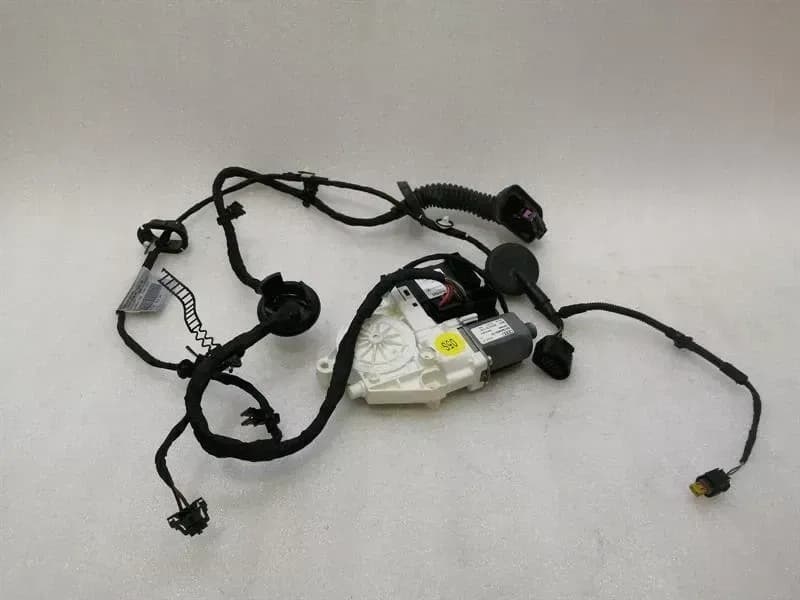 AUDI Audi R8 Type 42 V10 5.2 Spyder Door Window Motor 427959801D Window Regulator Motor