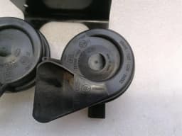 AUDI AUDI R8 TYPE 42 V10 5.2 SPYDER HORN 4L0951223A HORN FANFARE — thumbnail 4