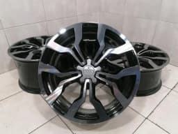 AUDI AUDI R8 TYPE 42 V10 5.2 SPYDER ALLOY WHEEL SET 420601025AK ALLOY WHEEL SET — thumbnail 4