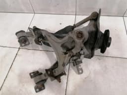 AUDI Audi R8 Type 42 V10 5.2 Right Front Hub 420407246E Wheel Bearing Housing Front RIGHT — thumbnail 6