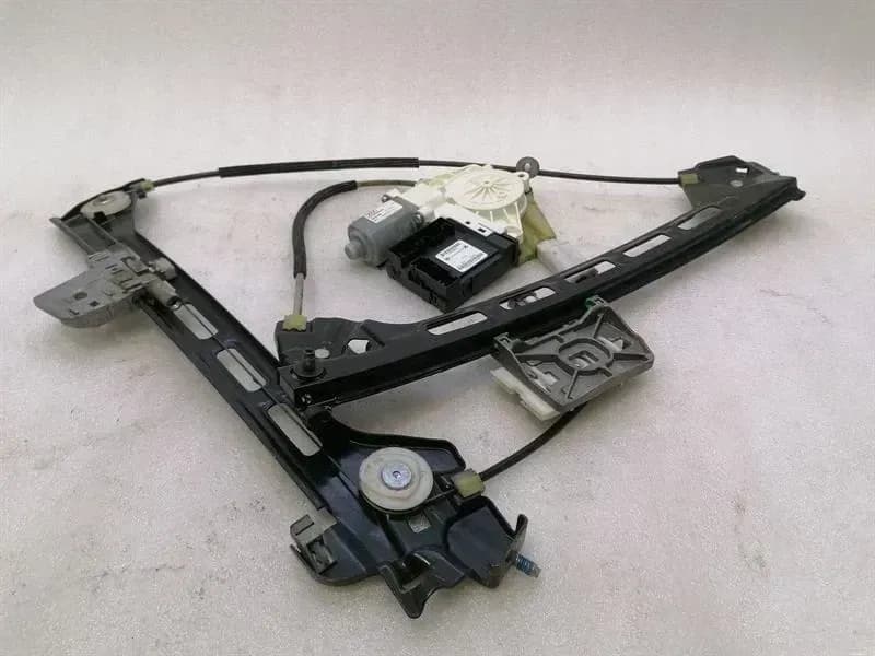 Audi R8 Type 42 V10 5.2 Spyder Left Door Winder 420837461 Window Regulator Left