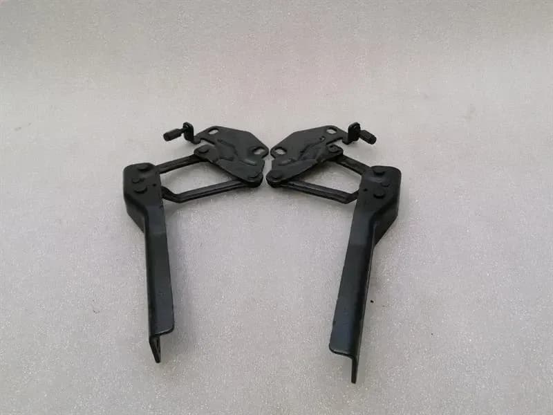 AUDI Audi R8 Type 42 V10 5.2 Spyder Bonnet Hinge Set 420823326 Hood Hinge Set