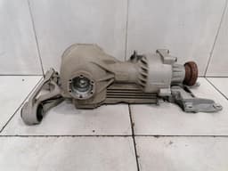 AUDI Audi R8 Type 42 V10 5.2 Spyder Front Diff 0AZ409505A Front Differential — thumbnail 1
