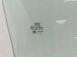 AUDI Audi R8 Type 42 V10 Spyder Right Front Door Glass 420845202A Front Door Glass Re — thumbnail 2