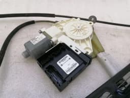 AUDI Audi R8 Type 42 V10 5.2 Spyder Left Door Winder 420837461 Window Regulator Left — thumbnail 8