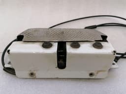 AUDI Audi R8 Type 42 V10 5.2 Spyder boot lock 4E0823509E tailgate lock — thumbnail 9