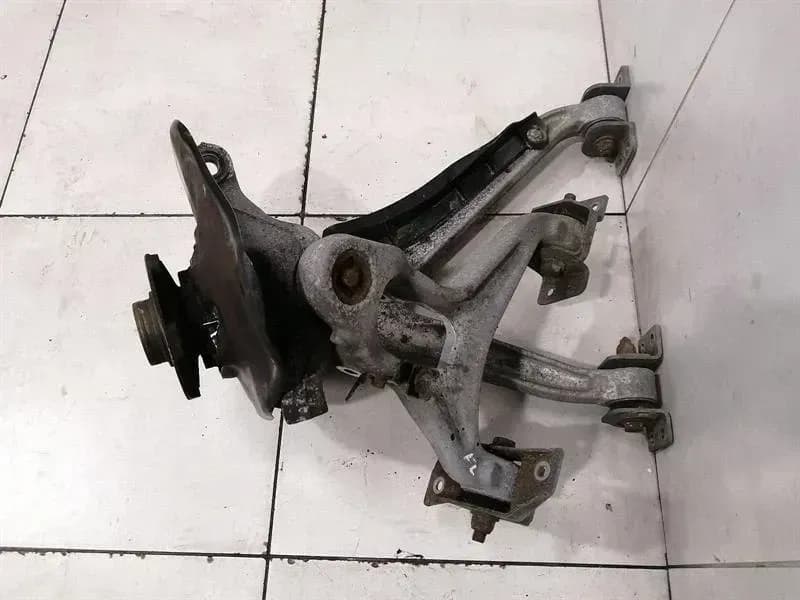 Audi R8 Type 42 V10 5.2 Spyder Left Front Hub 420407245E Wheel Bearing Housing Front L