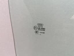 AUDI Audi R8 Type 42 V10 5.2 Spyder right door glass 420845202A door window right — thumbnail 2
