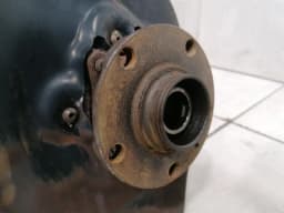 AUDI Audi R8 Type 42 V10 5.2 Right Front Hub 420407246E Wheel Bearing Housing Front Right — thumbnail 10